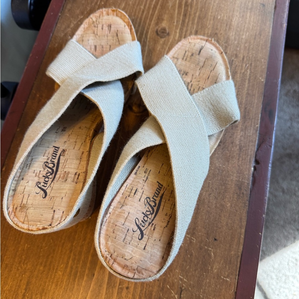 Lucky Brand Women's Cream Wedge Sandals Size 8.5 Criss Cross Slip in.